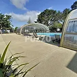 Chalet De Standing A Jullouville: 6 Couchages, Piscine Chauffee, Proche Et Commerces, Wifi Gratuit - Fr-1-361-548 Jullouville-les-Pins