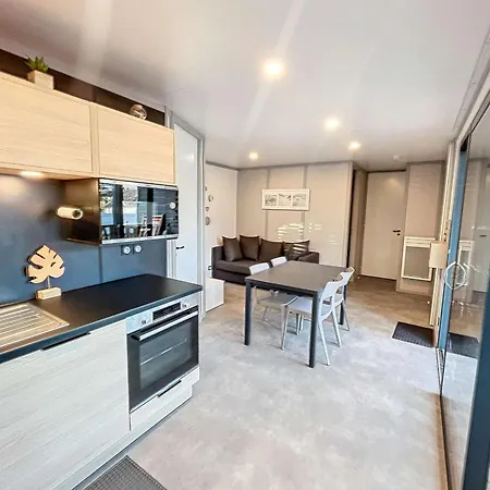 Chalet De Standing A Jullouville: 6 Couchages, Piscine Chauffee, Proche Et Commerces, Wifi Gratuit - Fr-1-361-548 Jullouville-les-Pins