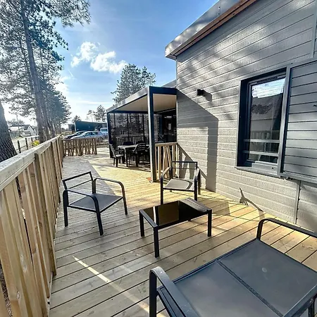 De Standing A Jullouville: 6 Couchages, Piscine Chauffee, Proche Et Commerces, Wifi Gratuit - Fr-1-361-548 Chalet *