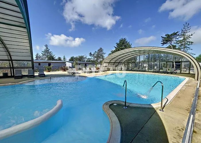 De Standing A Jullouville: 6 Couchages, Piscine Chauffee, Proche Et Commerces, Wifi Gratuit - Fr-1-361-548 シャレー