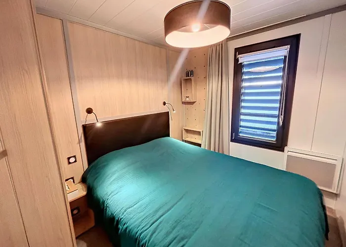 シャレー De Standing A Jullouville: 6 Couchages, Piscine Chauffee, Proche Et Commerces, Wifi Gratuit - Fr-1-361-548 *