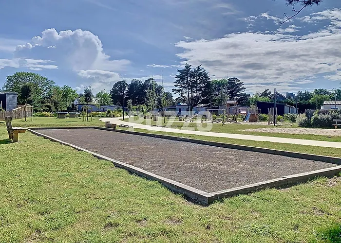 De Standing A Jullouville: 6 Couchages, Piscine Chauffee, Proche Et Commerces, Wifi Gratuit - Fr-1-361-548 シャレー