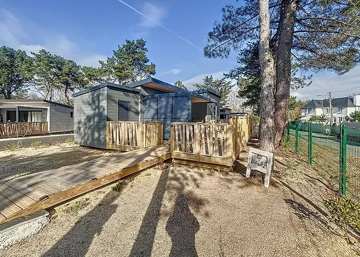 シャレー De Standing A Jullouville: 6 Couchages, Piscine Chauffee, Proche Et Commerces, Wifi Gratuit - Fr-1-361-548 ジュルヴィル・レ・パン